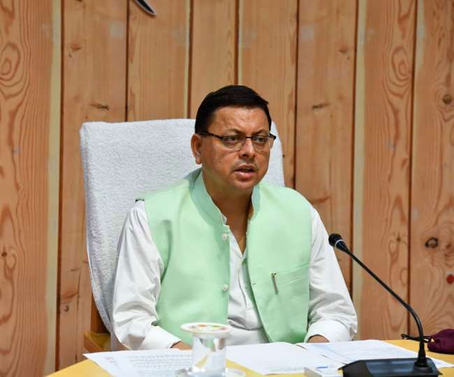 जोशीमठ में हो रहे भूधंसाव के मामले में मुख्यमंत्री धामी ने जिलाधिकारी से विस्तृत रिपोर्ट मांगी