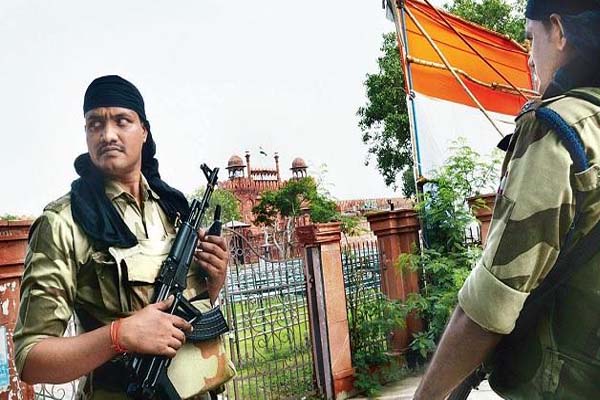 गणतंत्र दिवस पर दिल्ली-पंजाब सहित कई बड़े शहरों पर आतंकी हमले का साया, अलर्ट जारी