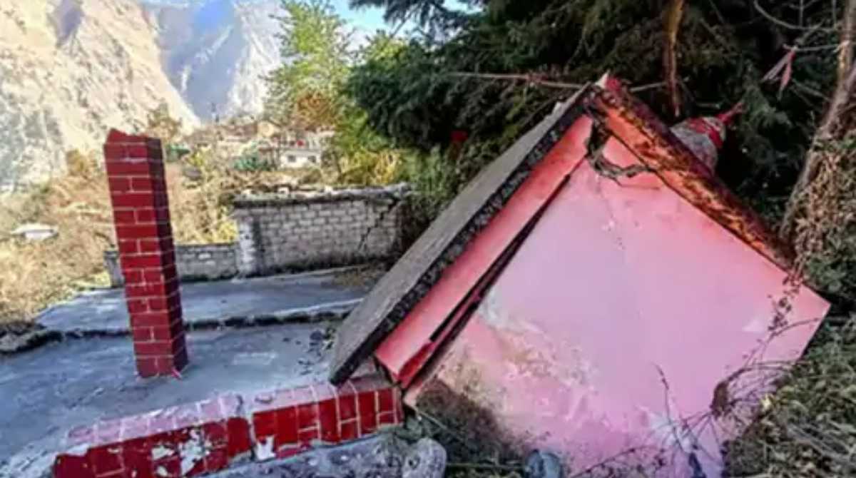 राज्‍य सरकार ने जोशीमठ के प्रभावितों में से 130 परिवारों को पीपलकोटी में स्‍थायी तौर पर पुनर्वासित करने का लिया फैसला