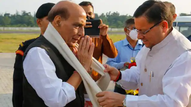 सीएम धामी विशेषज्ञों के साथ बैठक करेंगे, जोशीमठ का दौरा करने आ सकते हैं रक्षा मंत्री राजनाथ सिंह