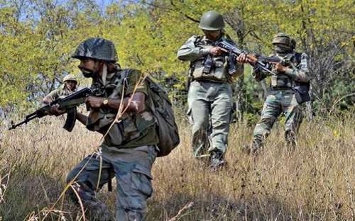 छत्तीसगढ़ के सुकमा में सुरक्षाबलों और नक्सलियों के बीच मुठभेड़, DRG के तीन जवान शहीद