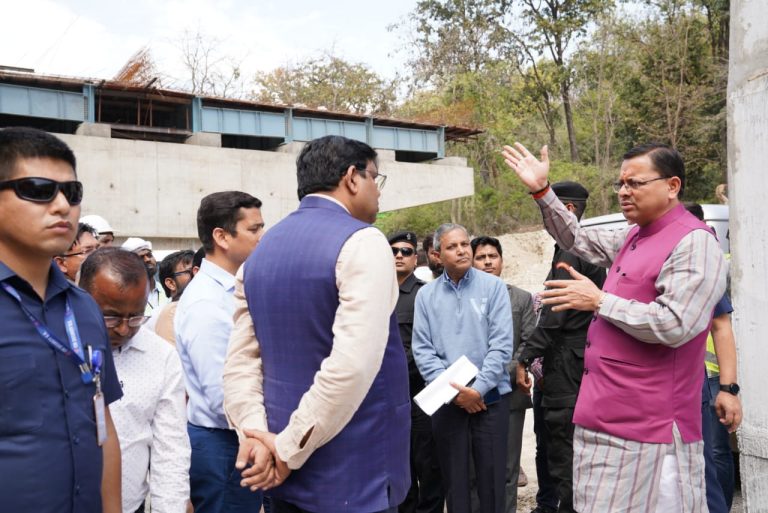 CM धामी ने दिल्ली-देहरादून एक्सप्रेस-वे की जानी प्रोग्रेस रिपोर्ट,कही ये बात