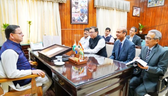 CM धामी से मिले भारतीय विदेश सेवा के अधिकारी