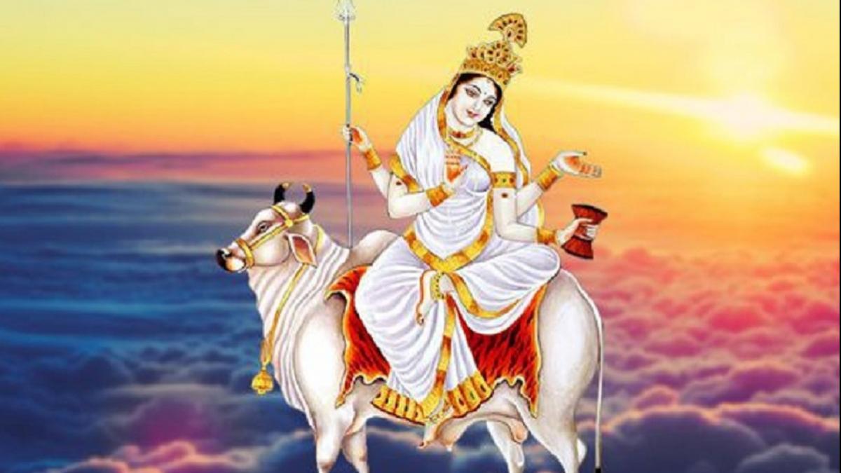 आज से हिंदू नववर्ष के साथ शुरु हुआ चैत्र नवरात्रि का पावन पर्व, घरों से लेकर मंदिरों तक में की जा रही मां शैलपुत्री की अराधना
