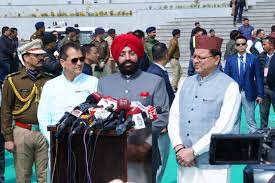 राज्यपाल के अभिभाषण के साथ विधानसभा सत्र का आगाज, सदन के बाहर विपक्ष का हंगाम