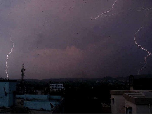 उत्तराखंड में अगले दो दिन भारी बारिश और बर्फबारी का अलर्ट