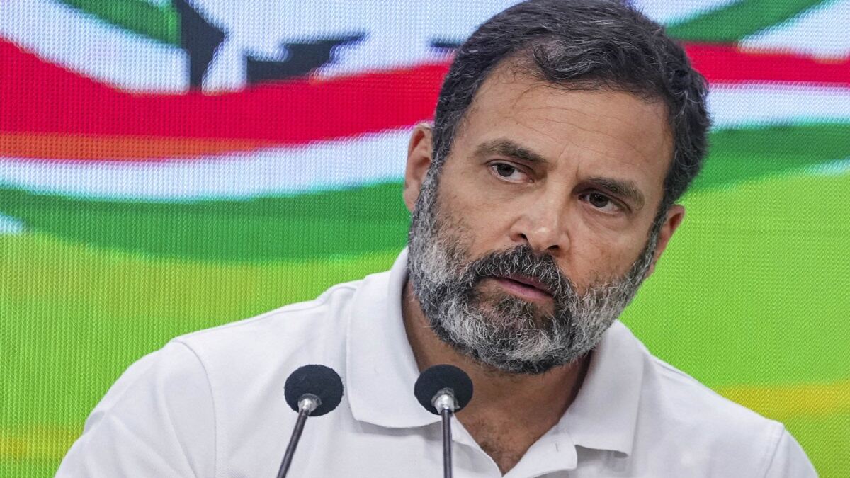 राहुल गांधी ने की नीट पर चर्चा की मांग