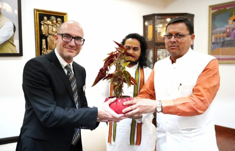 CM धामी से स्विस एजुकेशन ग्रुप के एग्जीक्यूटिव डायरेक्टर क्लाडियो रैकनेलो के नेतृत्व में प्रतिनिधि मण्डल ने भेंट की