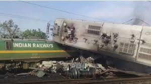 शहडोल में दो मालगाड़ियां आपस में टकराईं, 13 ट्रेनें रद्द-देखें सूची, लोको पायलट की मौत, 2 घायल