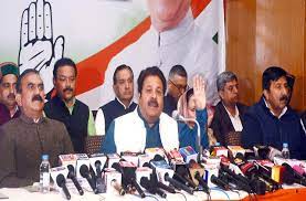 राजीव शुक्ला ने साधा निशाना, बोले-भाजपा मोदी के पोस्टर लेकर नहीं अपने काम पर मांगे वोट