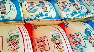 महंगाई का झटका- अमूल दूध फिर हुआ महंगा, प्रति लीटर इतने रुपए बढ़े दाम