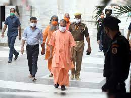 CM योगी को जान से मारने की धमकी देने वाला शख्स मुंबई से गिरफ्तार