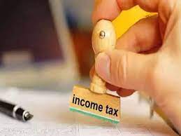 वरिष्ठ और अति वरिष्ठ नागरिकों को टैक्स में मिलती है खास रियायतें, जानिए क्या हैं इससे जुड़े नियम