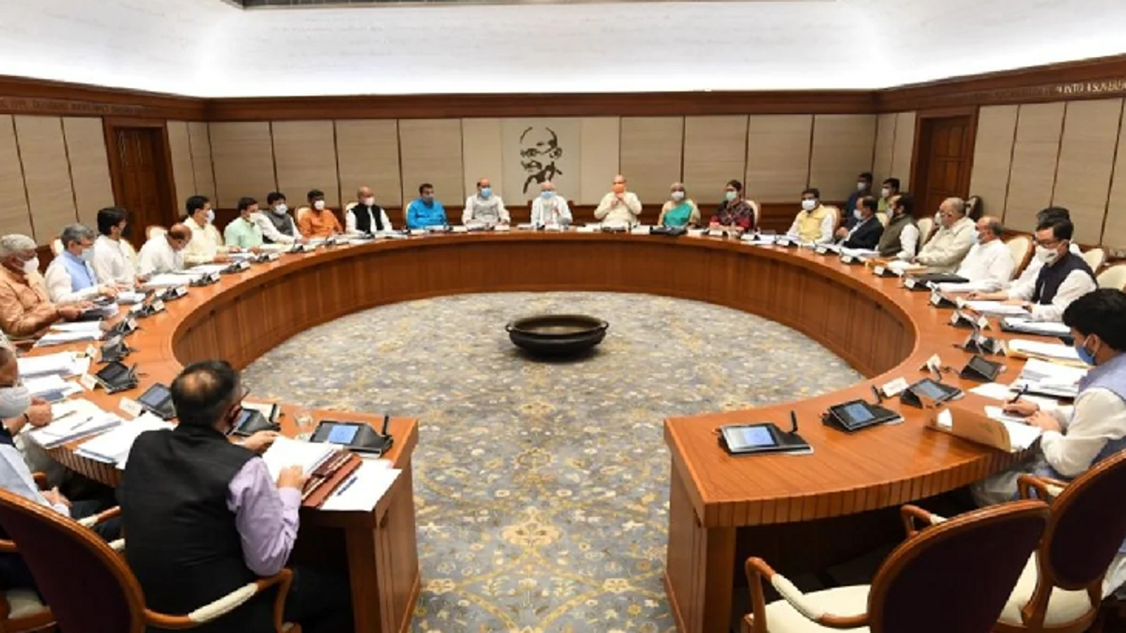 मंत्रिमंडल और संगठन की बैठक में दिया निर्देश, चुनाव को लेकर सांसद और विधायक टिकट के लिए दबाव न बनाएं