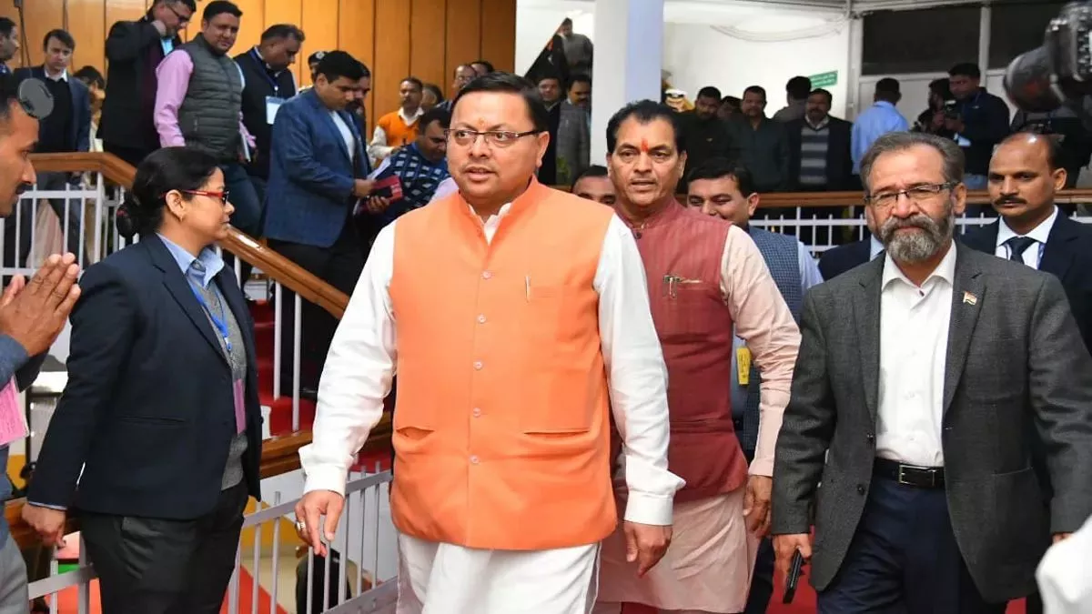 धामी कैबिनेट की बैठक में लिए गए अहम फैसले, 13 अहम मुद्दों पर चर्चा हुई, आयोग के अध्यक्ष का कार्यकाल बढ़ाने का ऐलान