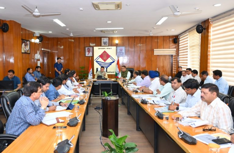 CM धामी ने कृषि विभाग के अधिकारियों के साथ की बैठक, दिए ये निर्देश