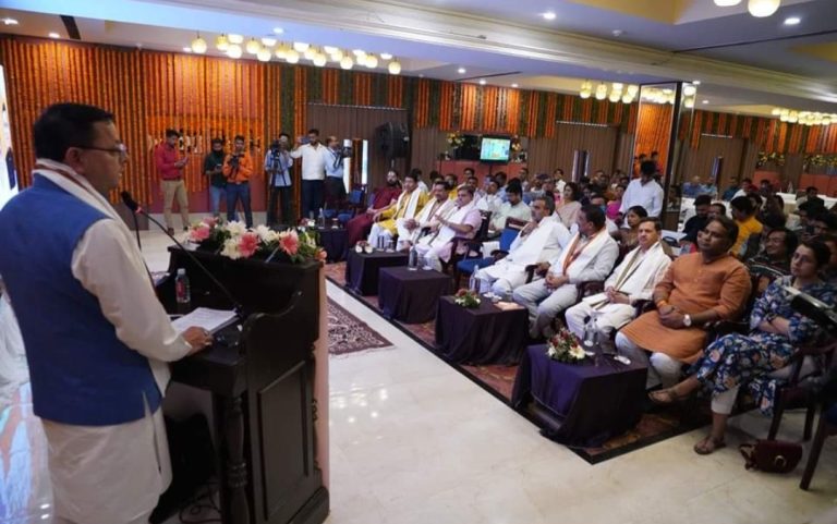 CM धामी ने सोशल मीडिया इन्फ्लुएंसर संवाद कार्यक्रम में प्रतिभाग किया, कही ये बात