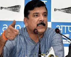 AAP का दावा- संजय सिंह के करीबियों के घर पर ED मार रही छापा, आबकारी घोटाले से जुड़ा है मामला