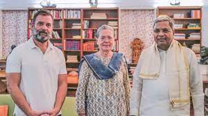 सोनिया और राहुल गांधी से मिले कर्नाटक के सीएम सिद्दरमैया,इन मुद्दों पर हुई चर्चा