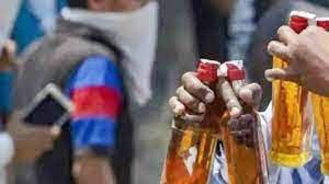 सार्वजनिक जगहों पर शराब पीने वालों की अब खैर नहीं, पुलिस ने 226 लोगों पर की कार्रवाई