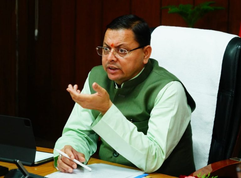 अन्य प्रदेशों से आयातित दूध व दुग्ध पदार्थो, पोलट्री उत्पादों की निर्भरता को कम किया जाए- सीएम धामी