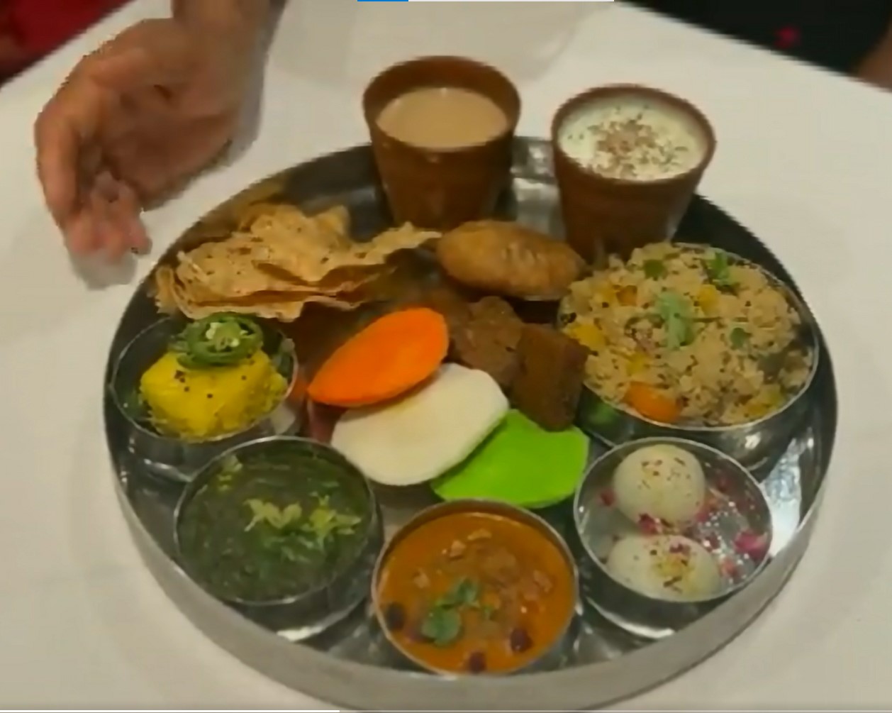 अमेरिकी रेस्टोरेंट ने थाली का नाम रखा ‘मोदी जी’, आखिर क्या है नाम रखने के पीछे की वजह