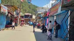 नाबालिग लड़की को भगाने की घटना के बाद पुरोला में मुस्लिम व्यापारी ने छोड़ी दुकान, 42 सालों से बेच रहे थे कपड़े