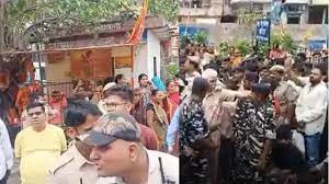 दिल्ली: मंडावली में मंदिर की अवैध रेलिंग तोड़ने पहुंचा प्रशासन, भारी विरोध, झड़प के बाद पैरामिलिट्री फोर्स तैनात
