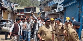 पुरोला में एक सप्ताह पहले नाबालिग लड़की को भगाने की घटना से जिले में माहौल गर्माया