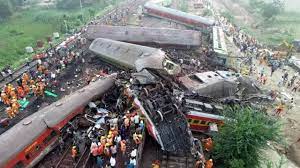 ओडिशा रेल हादसा: लिंक और हेल्‍पलाइन नंबर किया जारी, घायलों व मृतकों की तस्‍वीर, उनका नाम वगैरह, घर बैठे करें शिनाख्‍त