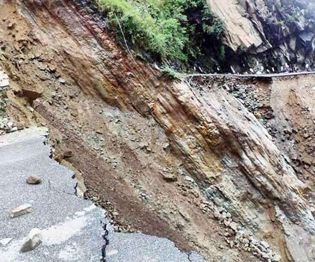 पहाड़ से लेकर मैदान तक बारिश का हाहाकार, तस्‍वीरों में देखिए उत्‍तराखंड के हालात