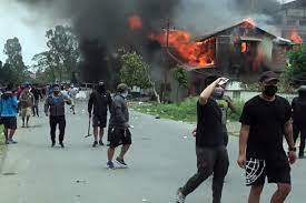 मणिपुर हिंसा के बीच इंटरनेट सेवा बहाल, मोबाइल इंटरनेट बंद- सोशल मीडिया पर भी रोक