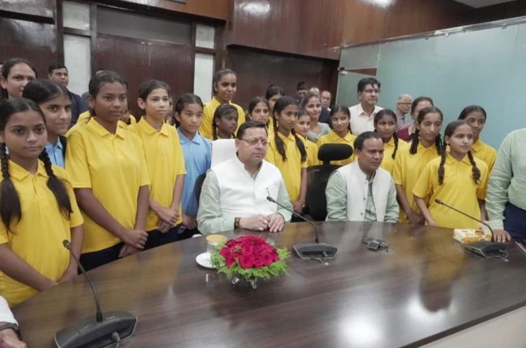 CM धामी ने चंद्रयान 3 की सफलता पर पीएम मोदी व वैज्ञानिकों को दी बधाई