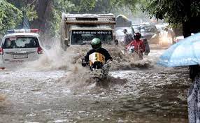 प्रदेश के इन 22 जिलों में होगी मूसलाधार बारिश! फ‍िरोजाबाद में 8वीं तक के स्‍कूल बंद