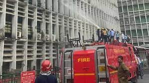 दिल्ली AIIMS के इमरजेंसी वार्ड के पास लगी भीषण आग से मची अफरा- तफरी, सुरक्षित निकाले गए सभी मरीज