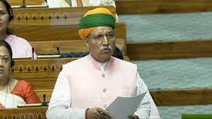 पीएम मोदी के एलान के बाद नारी शक्ति वंदन अधिनियम लोकसभा में पेश, महिलाओं के लिए सदन में 181 सीटें तय