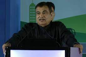 डीजल गाड़ियां खरीदने में और ढीली होगी जेब, लग सकता है 10% एक्स्ट्रा टैक्स, गडकरी बोले- डीजल की गाड़ियों नहीं बढ़नी चाहिए