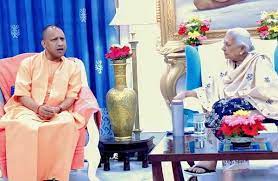 गवर्नर से मिले सीएम योगी, यूपी में मंत्रिमंडल का विस्तार-मंत्री बनने के रेस में ये नाम है