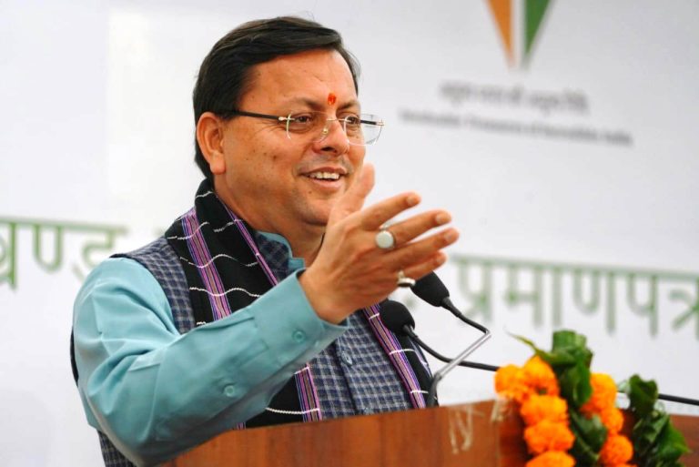 CM धामी मुख्यमंत्री शपथ ग्रहण समारोह में शामिल होने राजस्थान पहुंचे, PM मोदी भी रहेंगे मौजूद