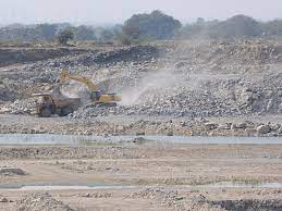 रामनगर में अवैध रूप से खेत खोद बेच दिया 1735 घन मीटर उपखनिज