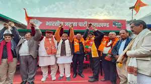 कांग्रेस को झटका, शैलेंद्र रावत ने की घर वापसी