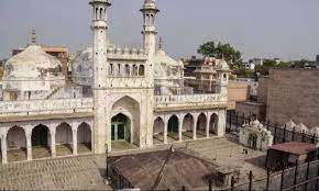 मुस्लिम पक्ष को इलाहाबाद हाईकोर्ट से बड़ा झटका, व्यास तहखाने में जारी रहेगी पूजा