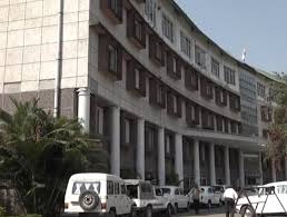 राज्य कर्मचारियों को बड़ा झटका, अटक गया ये काम