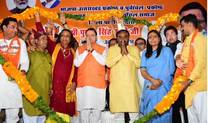 CM धामी ने करनाल से भाजपा प्रत्याशी मनोहर लाल खट्टर को जिताने की अपील