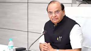 एलजी के आदेश पर दिल्ली महिला आयोग से 223 कर्मचारियों की छुट्टी