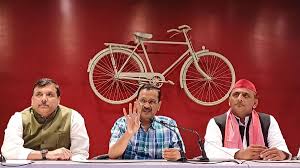 लखनऊ में बोले अरविंद केजरीवाल- ‘BJP की जीत हुई तो वो संविधान बदलकर SC, ST, OBC का आरक्षण खत्म कर देंगे