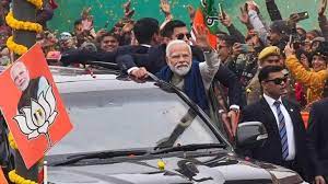 जानिए मोदी के चुनावी रथ की खासियत: सुविधाओं और सुरक्षाओं का किला है; बुलेट व बम भी नहीं कर सकते पीएम का बाल-बांका