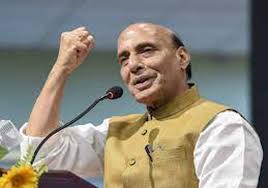 राजनाथ सिंह ने उत्तर प्रदेश के मुख्यमंत्री योगी आदित्यनाथ की यूपी में कानून व्यवस्था पर जमकर तारीफ की