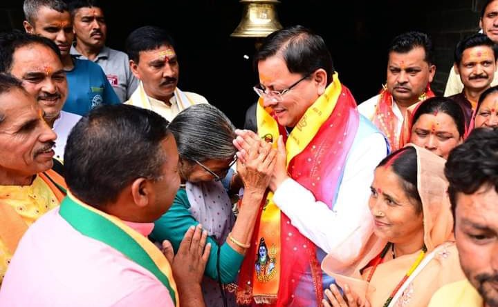 CM धामी ने गोपीनाथ मंदिर में भोले बाबा के दर्शन कर समस्त प्रदेशवासियों की सुख-समृद्धि एवं खुशहाली की कामना की