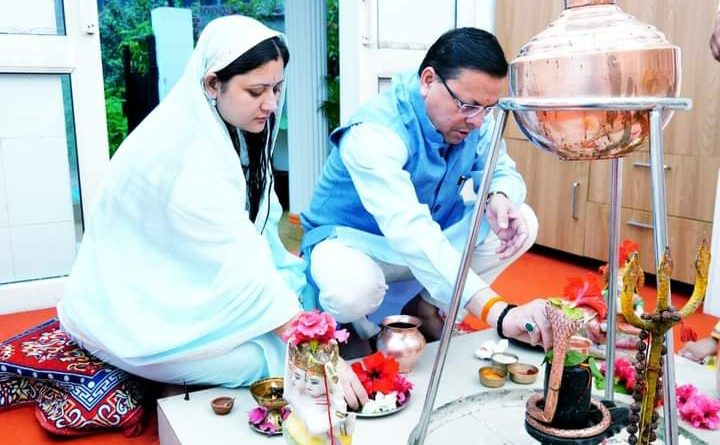 CM धामी ने श्रावण मास के प्रथम सोमवार के अवसर पर देवाधिदेव महादेव की पूजा-अर्चना की